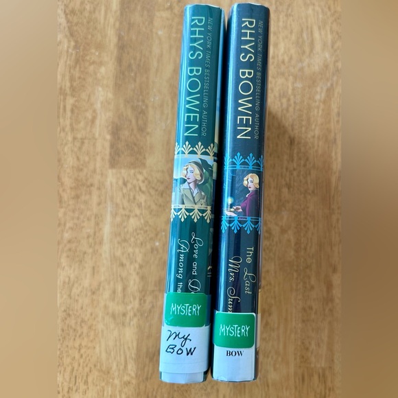 Rhys Bowen - A Royal Spyness Mystery Books - Picture 3 of 9